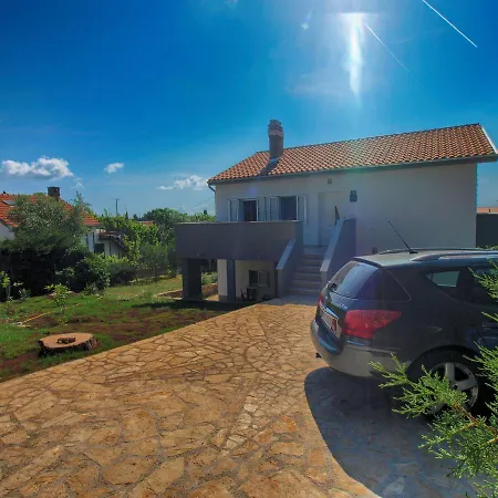 Apartman 1215 *
